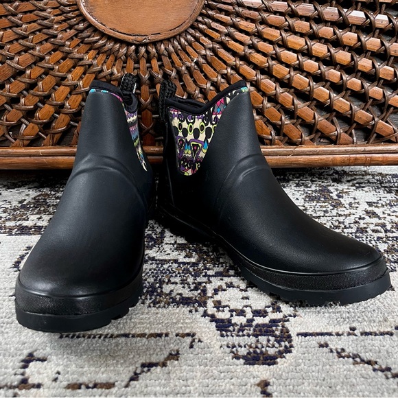 sakroots ankle rain boots